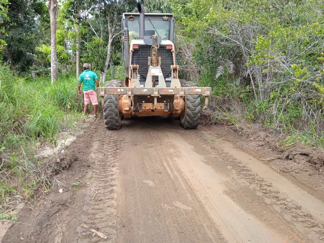 Prefeitura de Itacaré recupera mais três estradas na zona rural