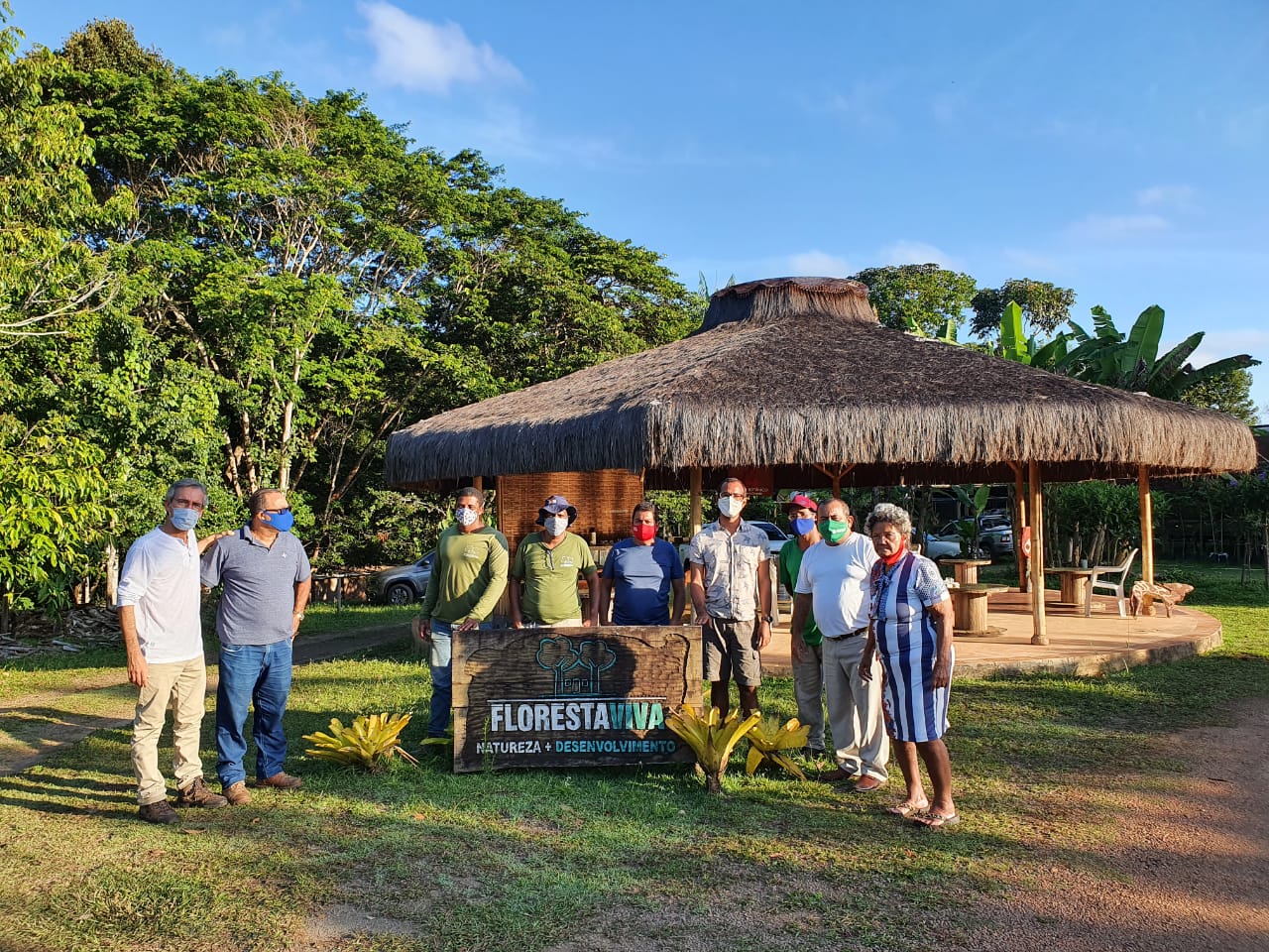 Prefeito de Itacaré busca parceria com Floresta Viva para preservação ambiental