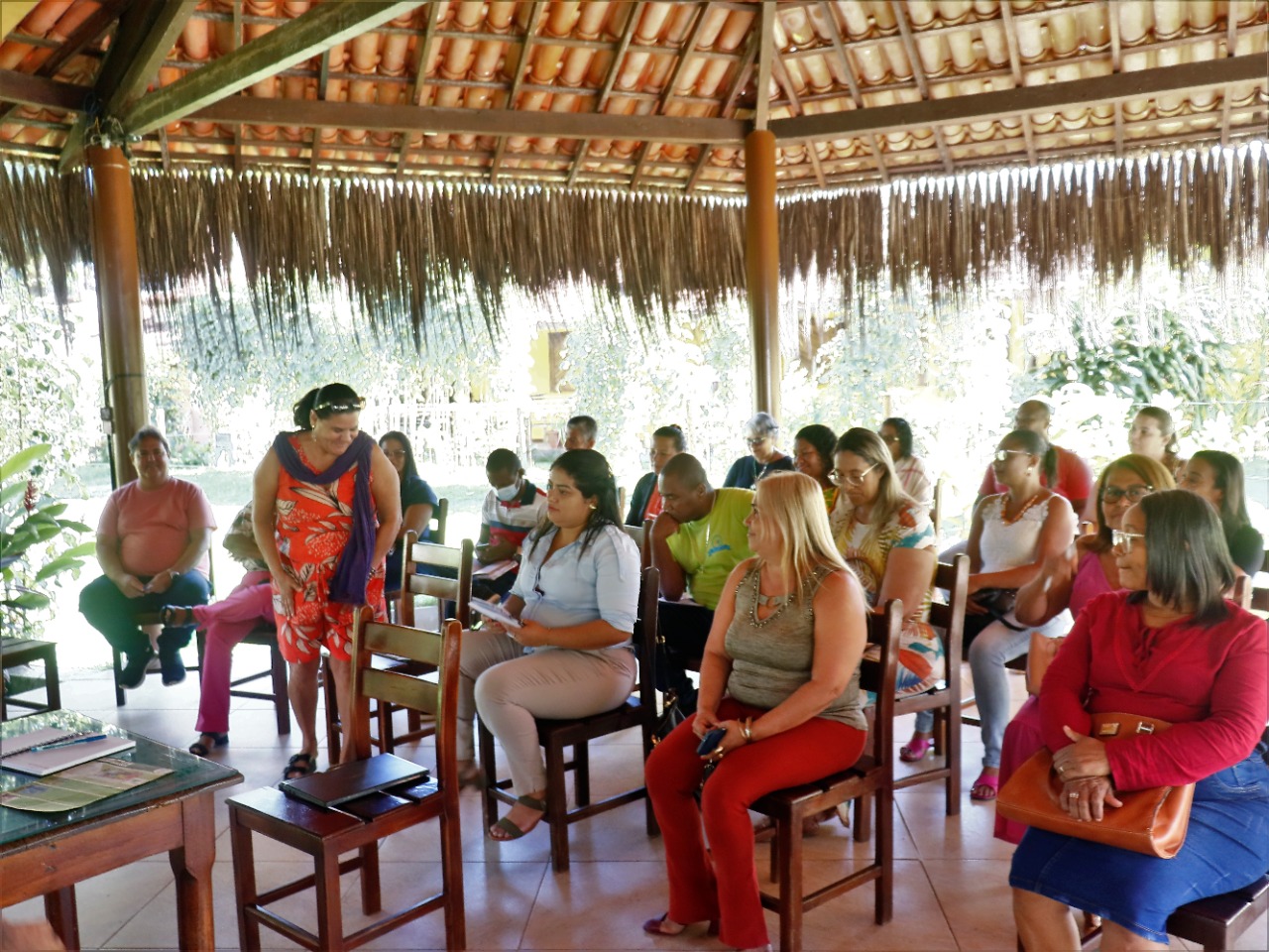 Prefeito de Itacaré discute Programa de Coleta Seletiva com diretores das escolas