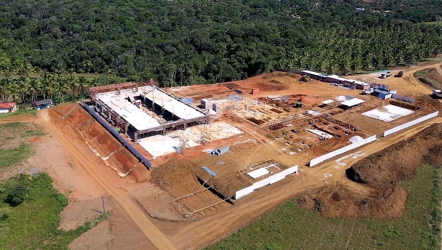 Obras de construção do Colégio Estadual de Itacaré seguem a todo vapor.