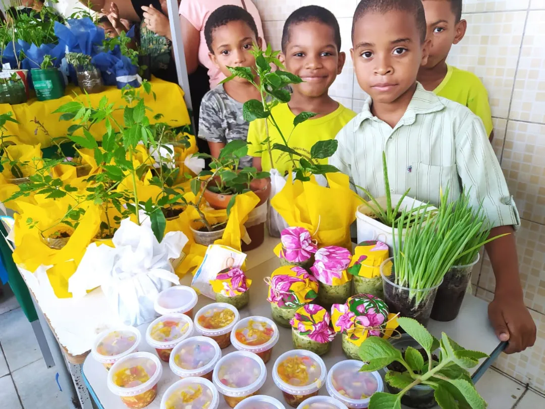 Itacaré realiza Ecofeira com os alunos da rede municipal de ensino