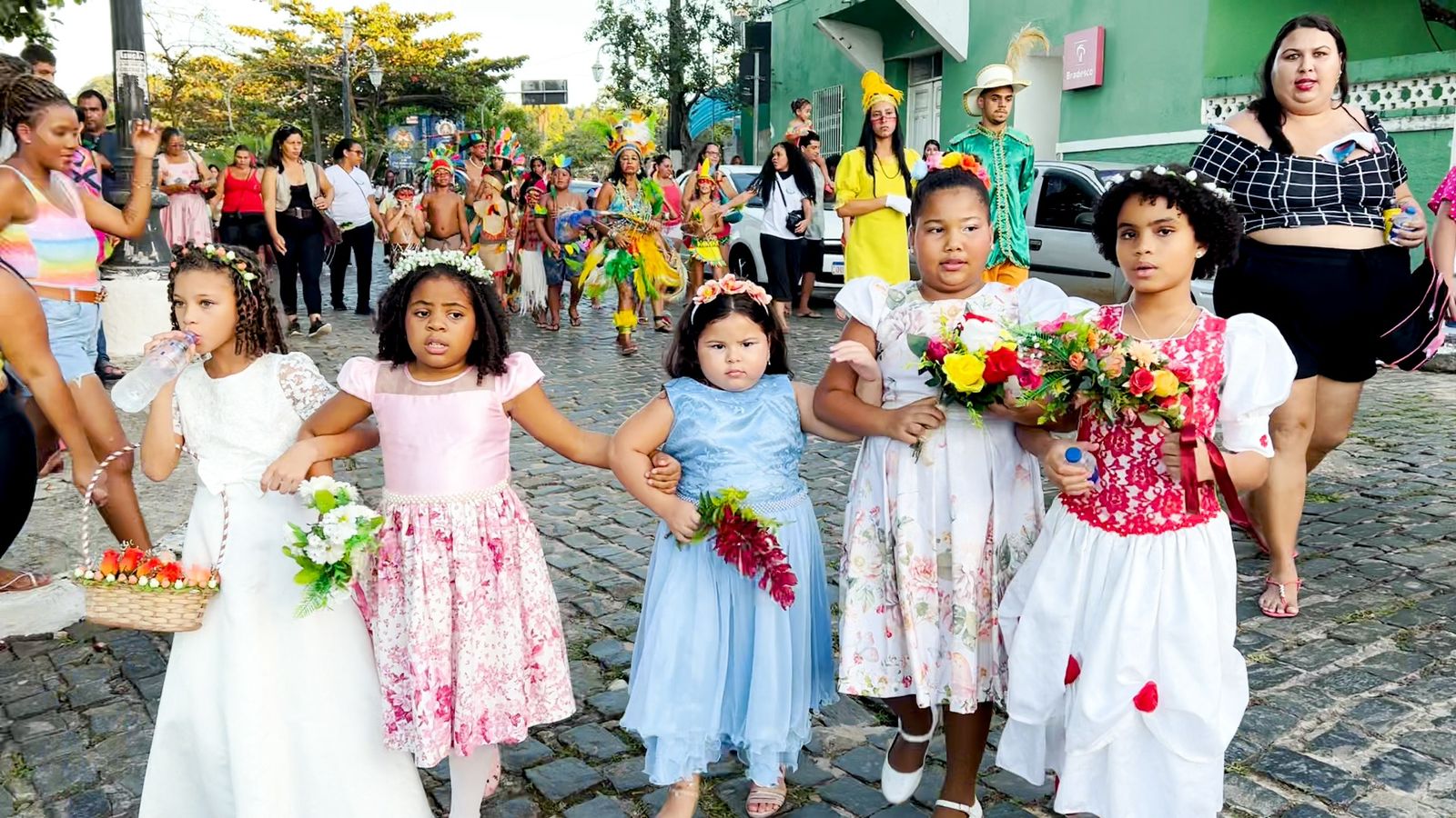 Desfile Cívico da Independência da Bahia lota a Orla de Itacaré