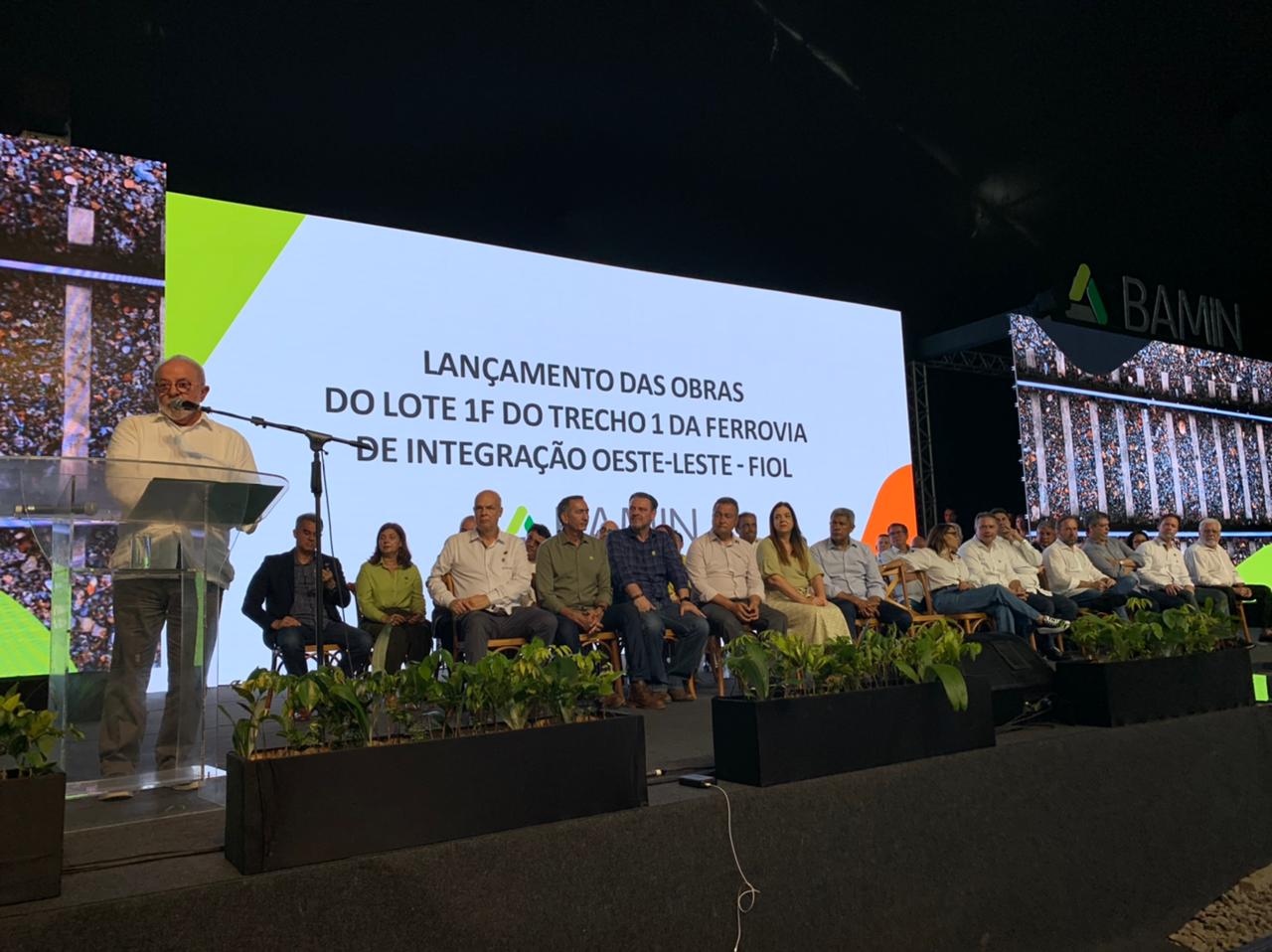 EM ILHÉUS, PREFEITO ANTÔNIO DE ANÍZIO PARTICIPA DE ENCONTRO COM O PRESIDENTE LULA E O GOVERNADOR JERÔNIMO